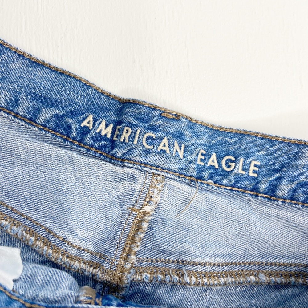 American Eagle Acid Wash Distressed Jean Mom Short - Picture 4 of 6